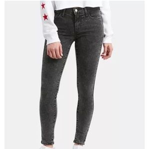 Levi's 710 Super Skinny in Grey